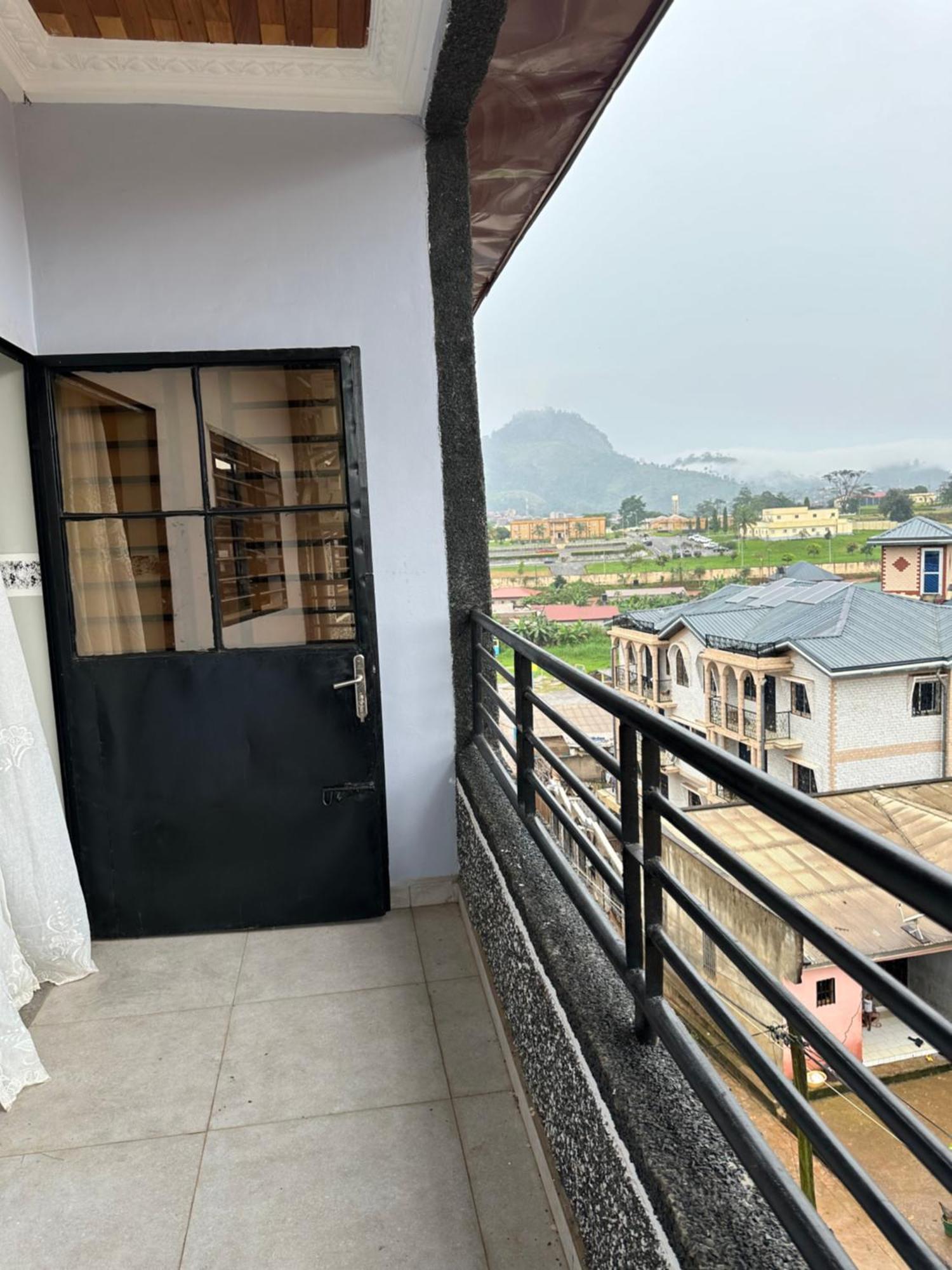 Residence Timo Yaoundé Extérieur photo